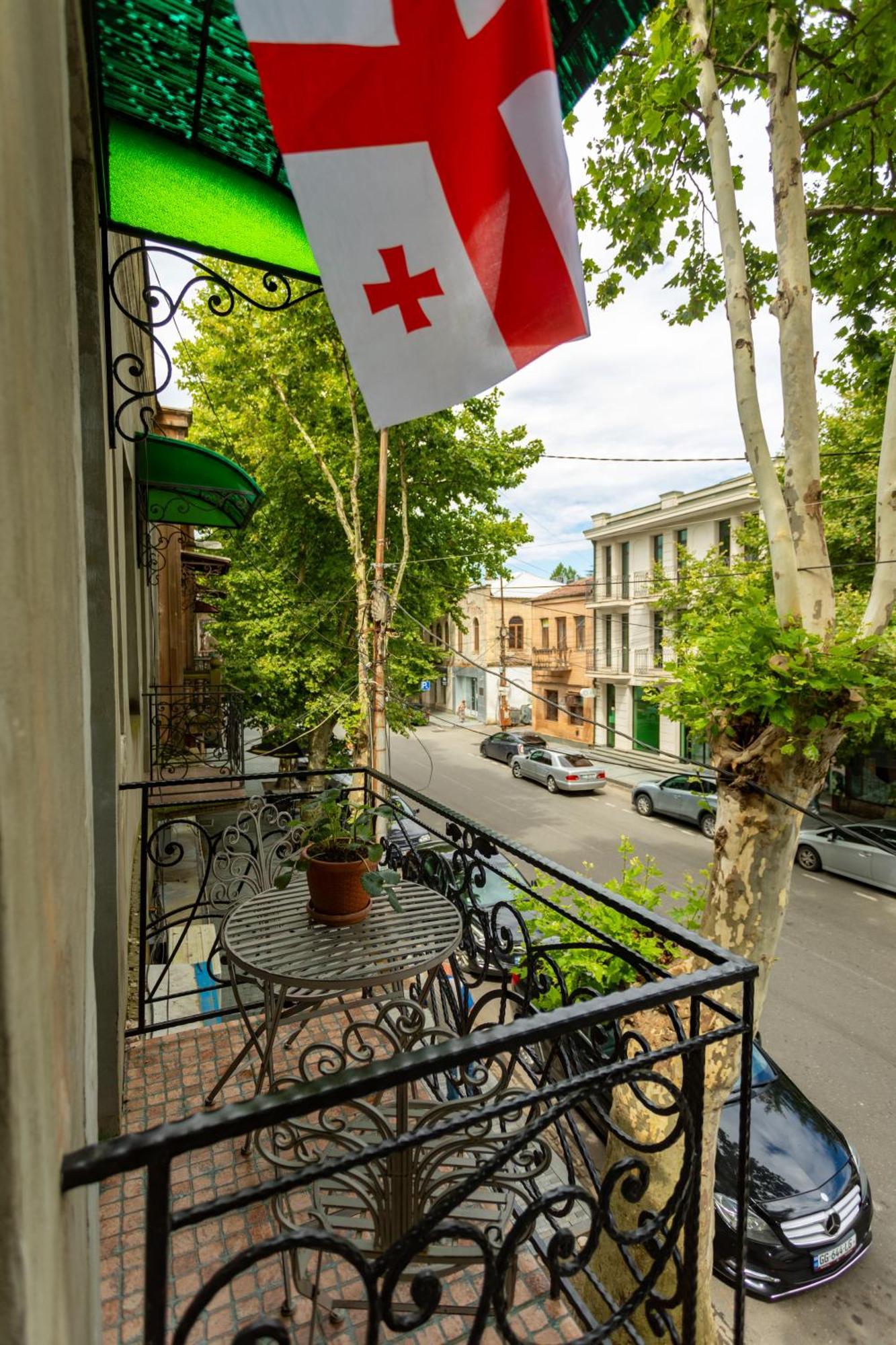 Apartamento Mulberry Ბჟოლები Kutaisi Exterior foto